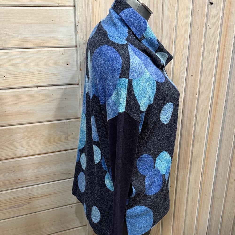 Stylish Cowl Neck Sweater with Blue and navy Dots - Picture 3 of 7